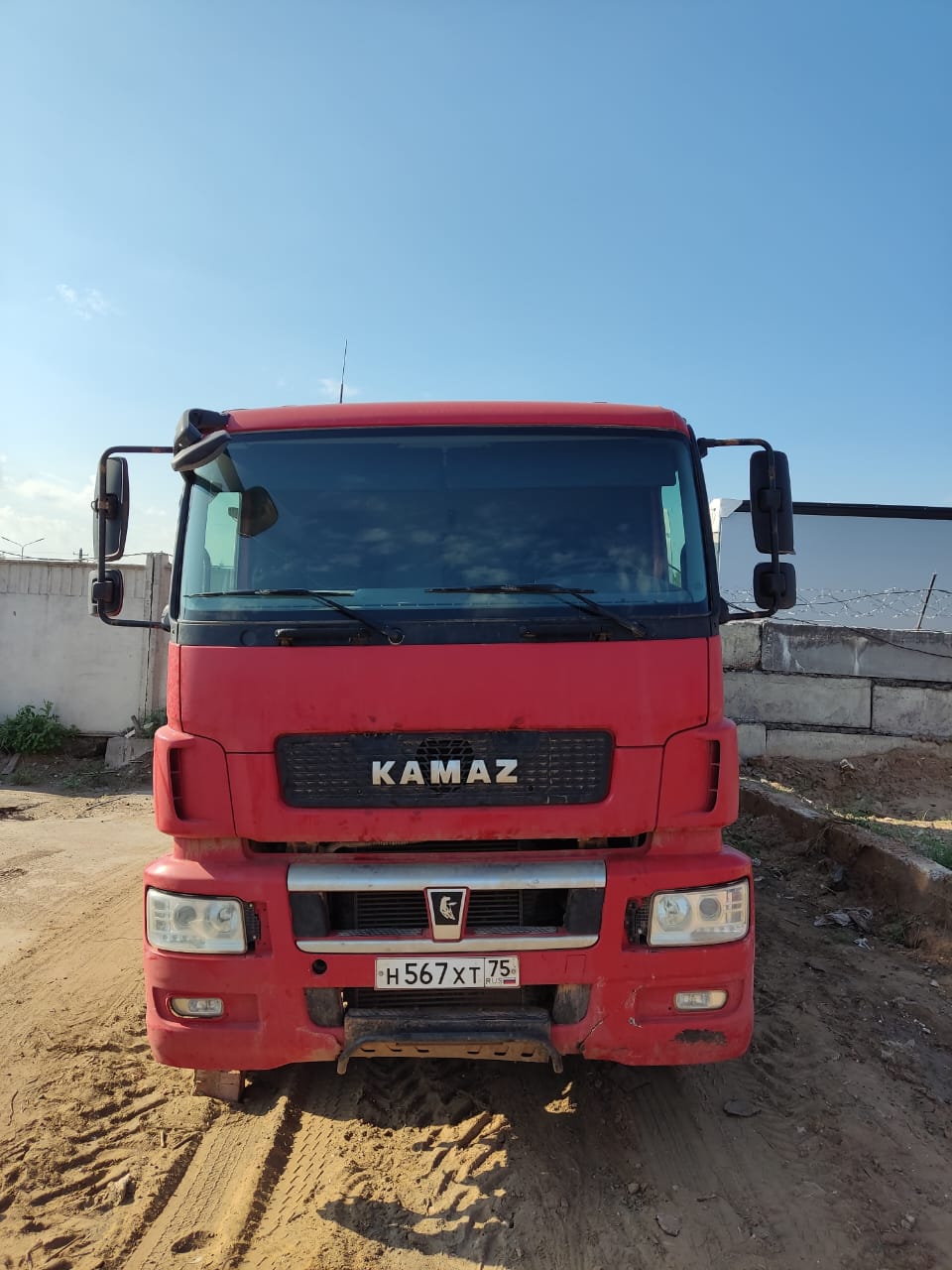 Самосвал КамАЗ 6520 6x4